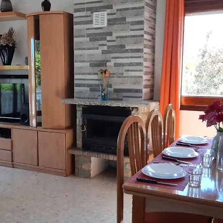 Montbarbat Sleeps 8 Wifi * Mont Barbat